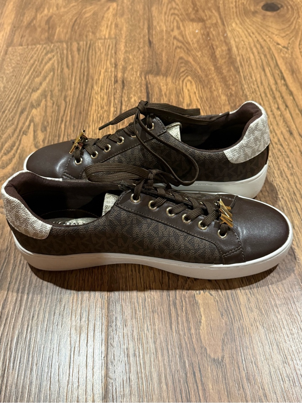 Michael Kors Poppy Lace Up Color-Block Logo Sneakers Brown/Gold Size 9